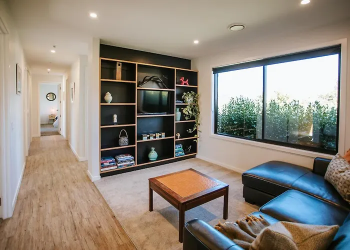 Minaret Ridge - Family Friendly - Sleeps 8 - Mountain Views - Close To * Wanaka