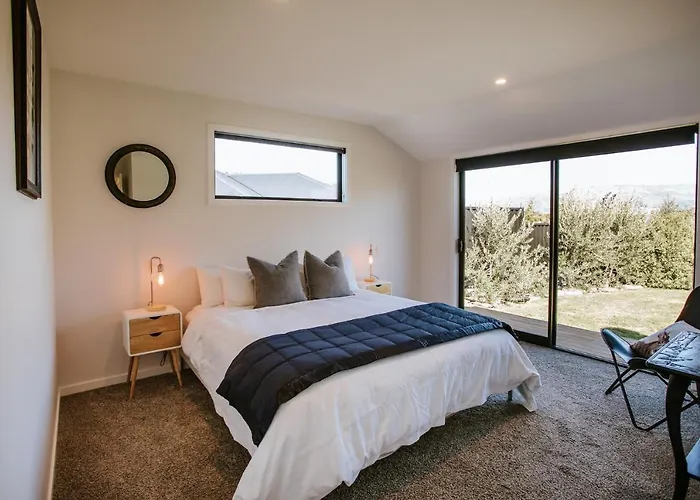 Minaret Ridge - Family Friendly - Sleeps 8 - Mountain Views - Close To *