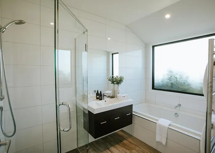 Minaret Ridge - Family Friendly - Sleeps 8 - Mountain Views - Close To Wanaka